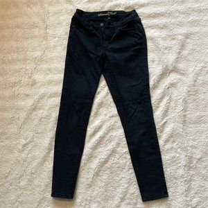 Black skinny pants size 2/26 short
